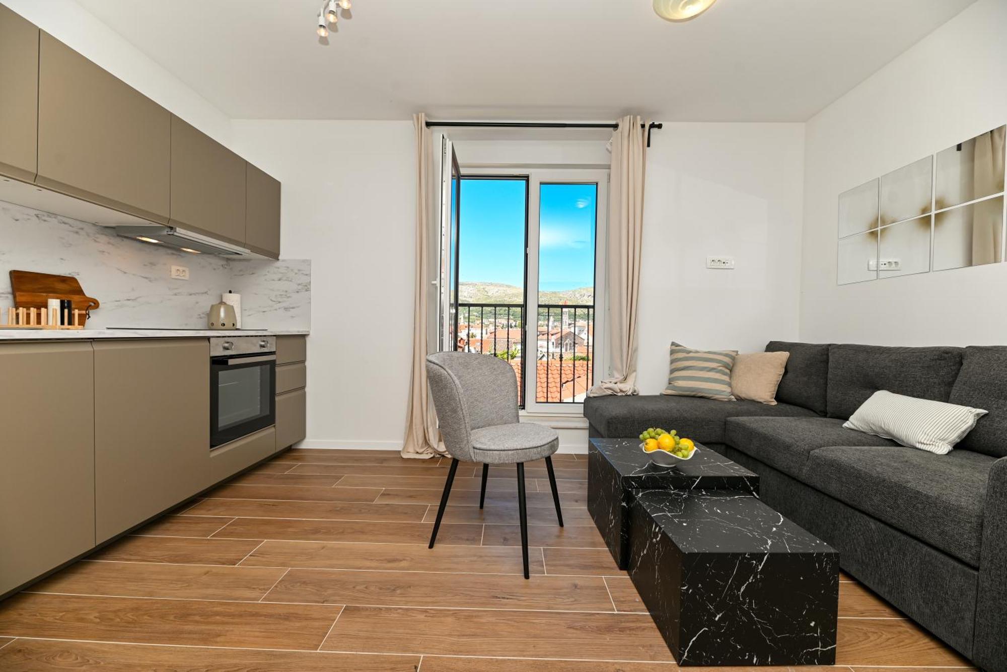 טרוגיר Downtown Apartments Maar מראה חיצוני תמונה